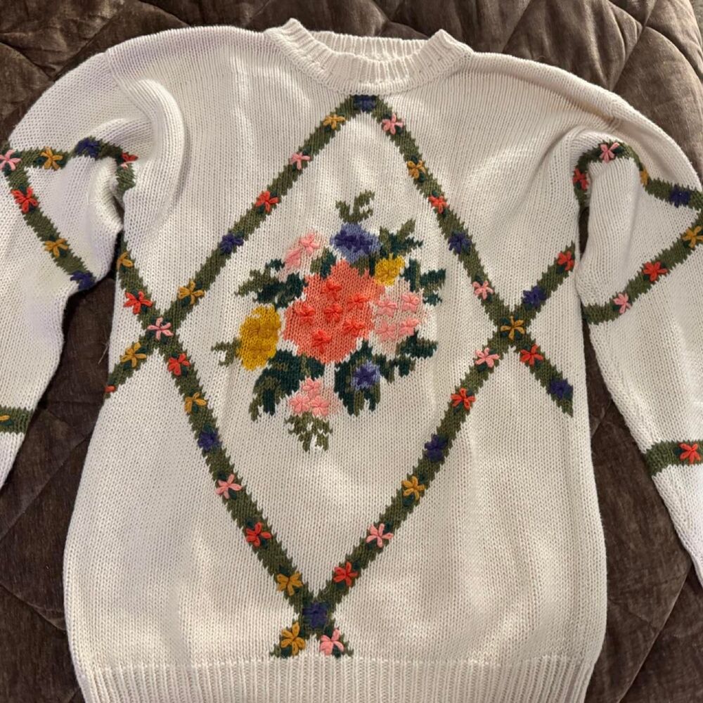 Vintage Max and Diane Floral Embroidered Sweater Small Ramie Cotton Cottagecore